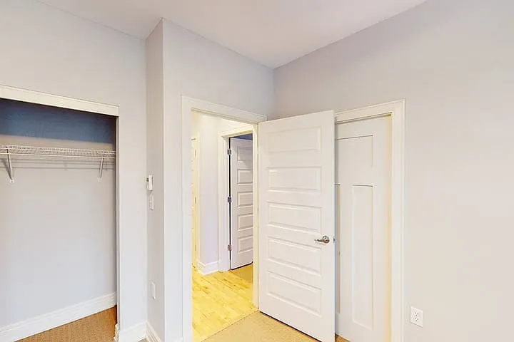 Melrose Apartments — Photo 37