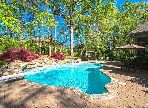 4th image of 7620 Turnberry Ln