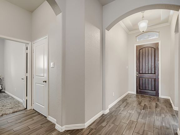 3rd image of 2002 Milano Ln