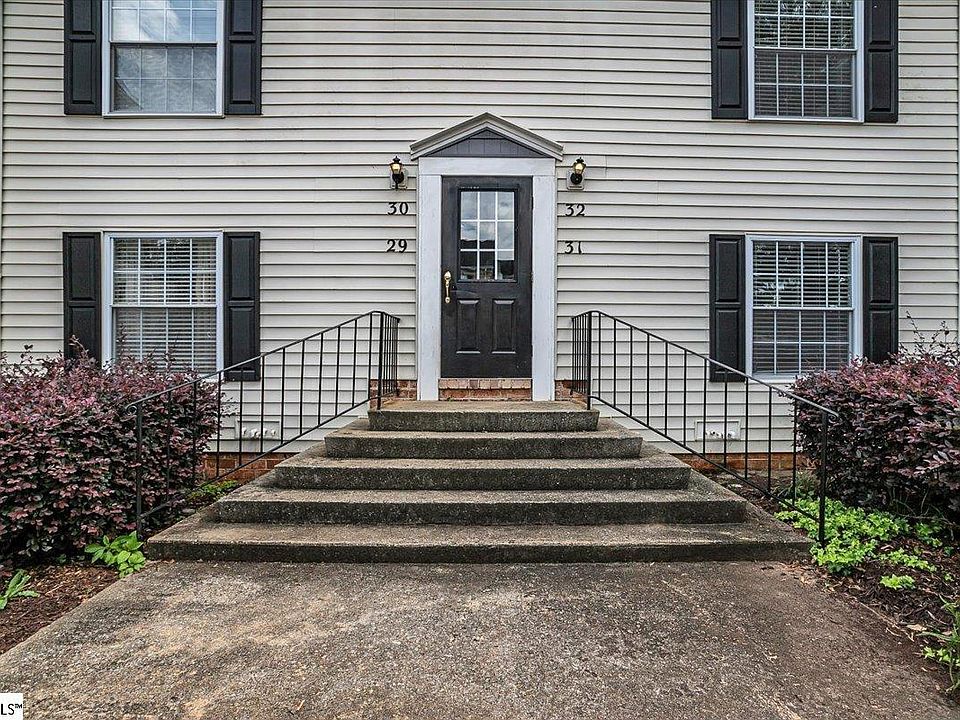 1st image of 925 Cleveland St Unit 31