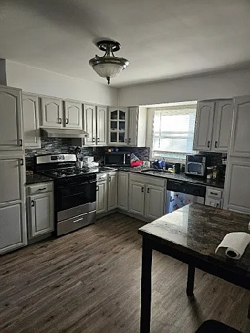 1028 Morris Street - 1 — Photo 4