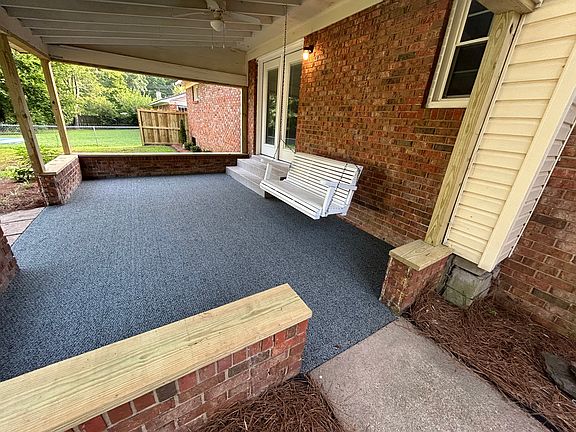 4th image of 21 Robin Hood Ln