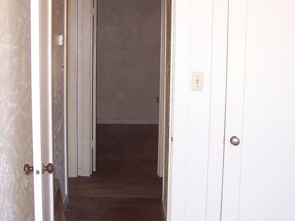 2nd image of 123 S Marshall Ave
