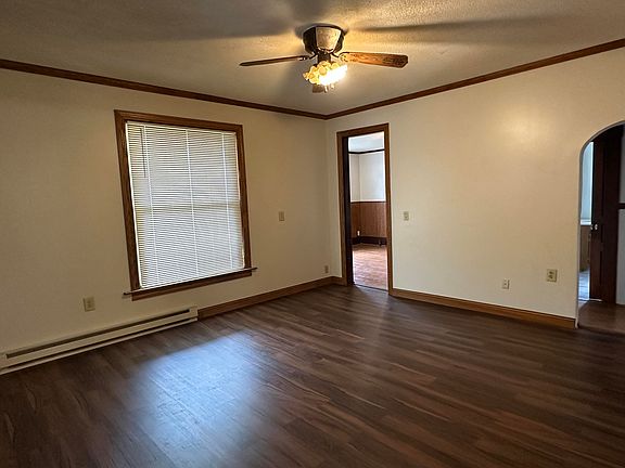 5th image of 312 W South St