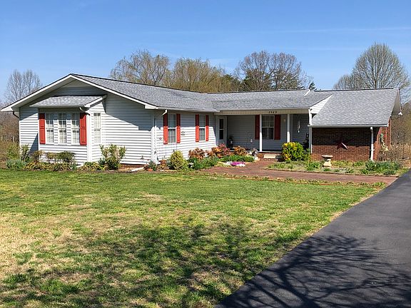 2nd image of 2989 Park View Dr
