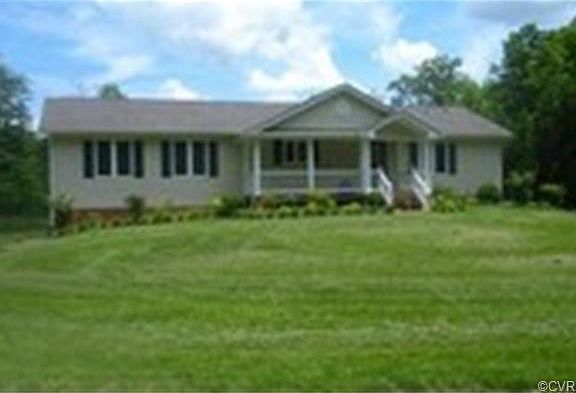 3rd image of 157 Sir Walter Dr