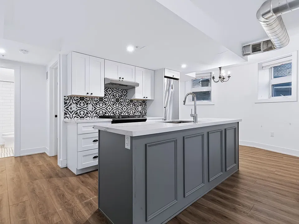 27 Bold St #2