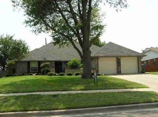 4716 NW Cheryl Blvd, Lawton, OK 73505