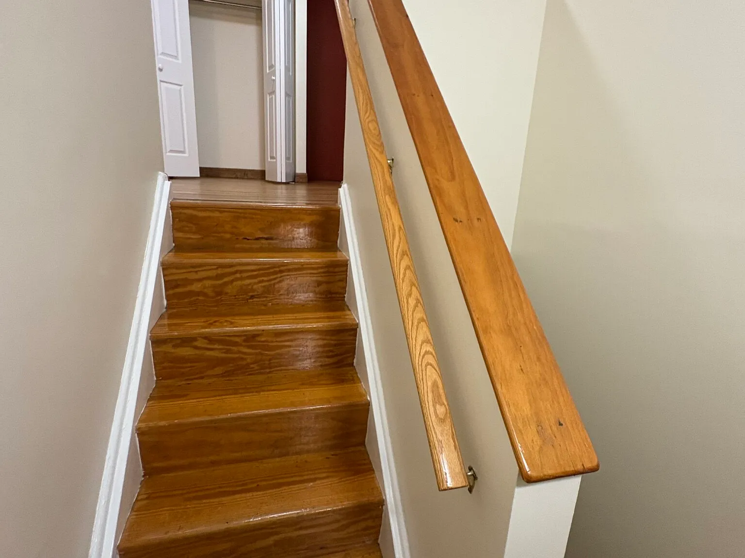 3 bed, 999 sqft, $4,550 — Photo 4