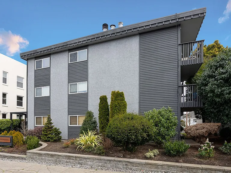 2132 California Ave SW — Photo 31