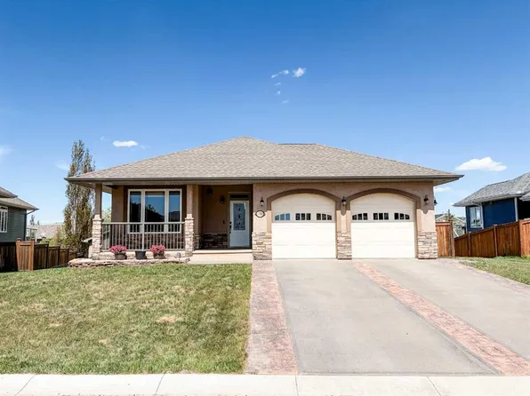 4017 S 66 Street Close, Stettler, AB T4K 1L5
