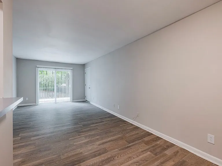 Modern Living in the Heart of Northlake — Photo 86