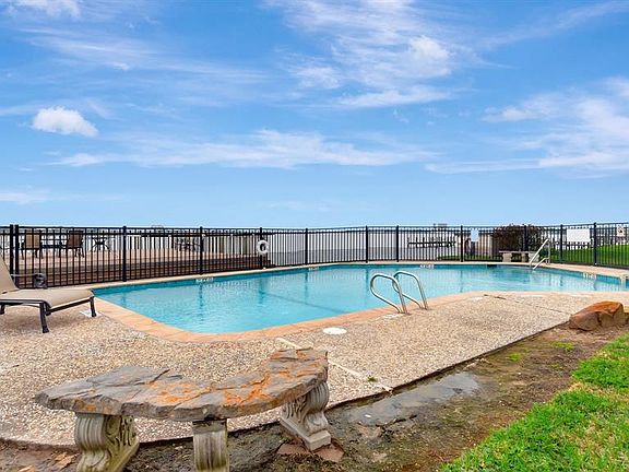 Community Pool at the water's edge!