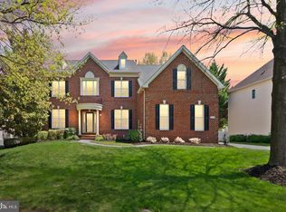 19944 Interlachen Cir, Ashburn, VA 20147
