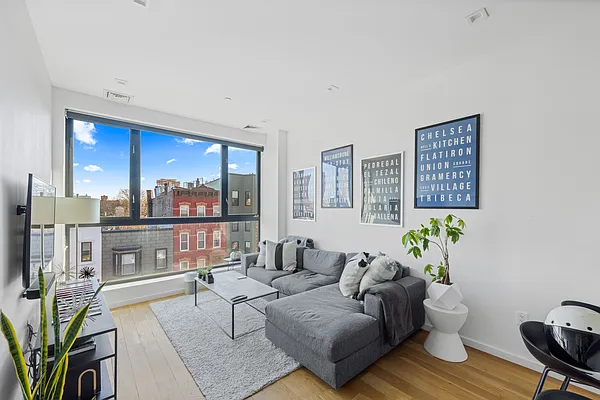 Rented by SERHANT. | media 18