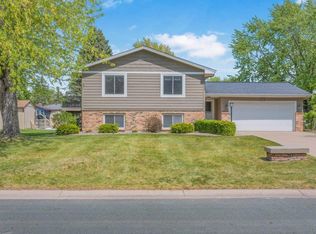 1375 Balsam St E, Eagan, MN 55123