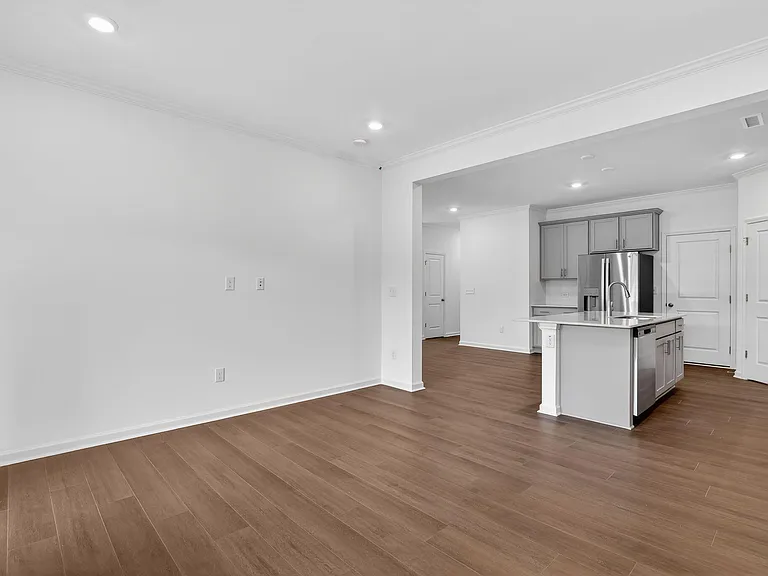 3105 Allamore Dr — Photo 10