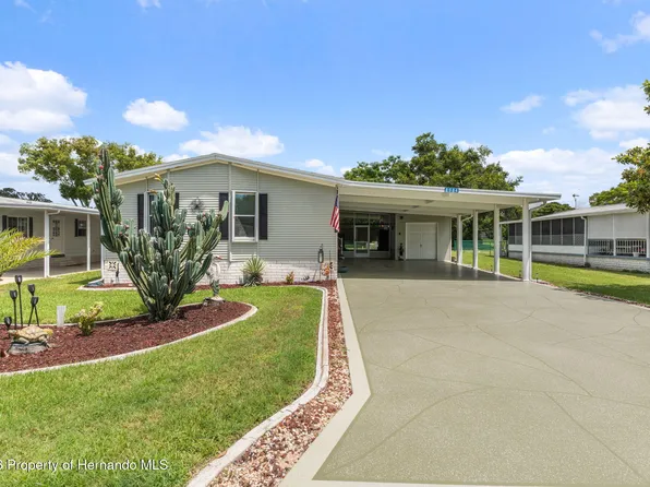 8084 Little Tee Ln, Brooksville, FL 34613