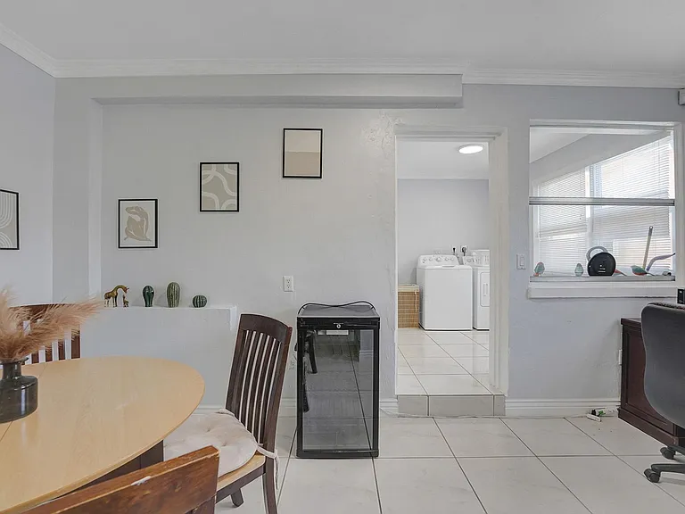 2633 Adams St — Photo 27