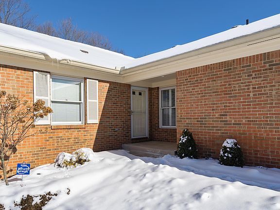 3rd image of 3140 Kingsmead Trce