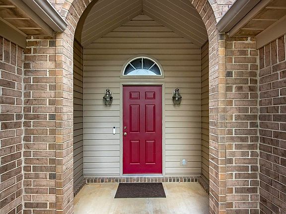 5th image of 407 Linda Ln