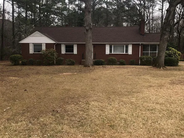 1575 Us Highway 220, Seagrove, NC 27341