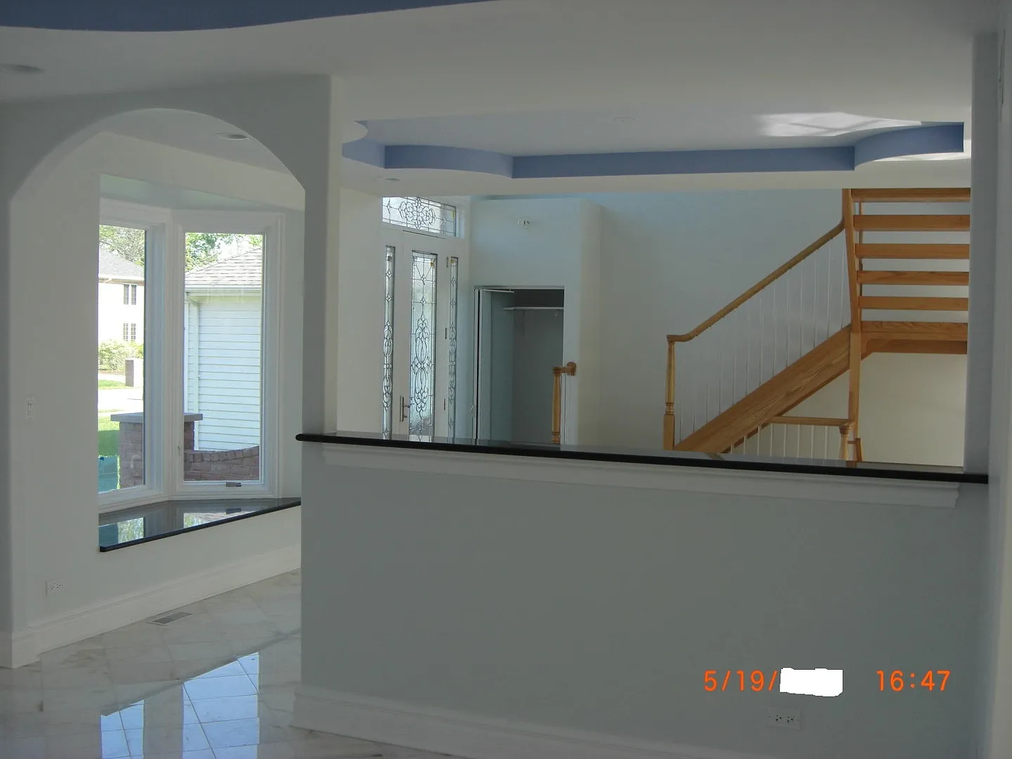 5 bed, 4000 sqft, $7,860 — Photo 4