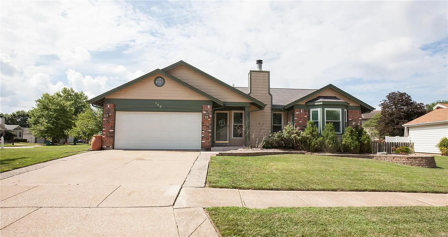 842 Spring Hill Farm Dr photo 1