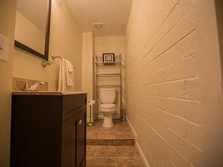 5432 W Sheena Dr — Photo 3
