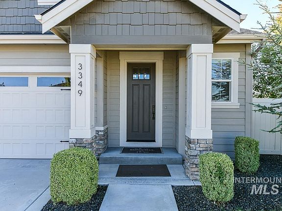 3rd image of 3349 E Girdner Dr