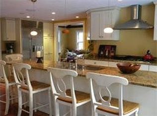 100 Chandler St, Duxbury, MA 02332