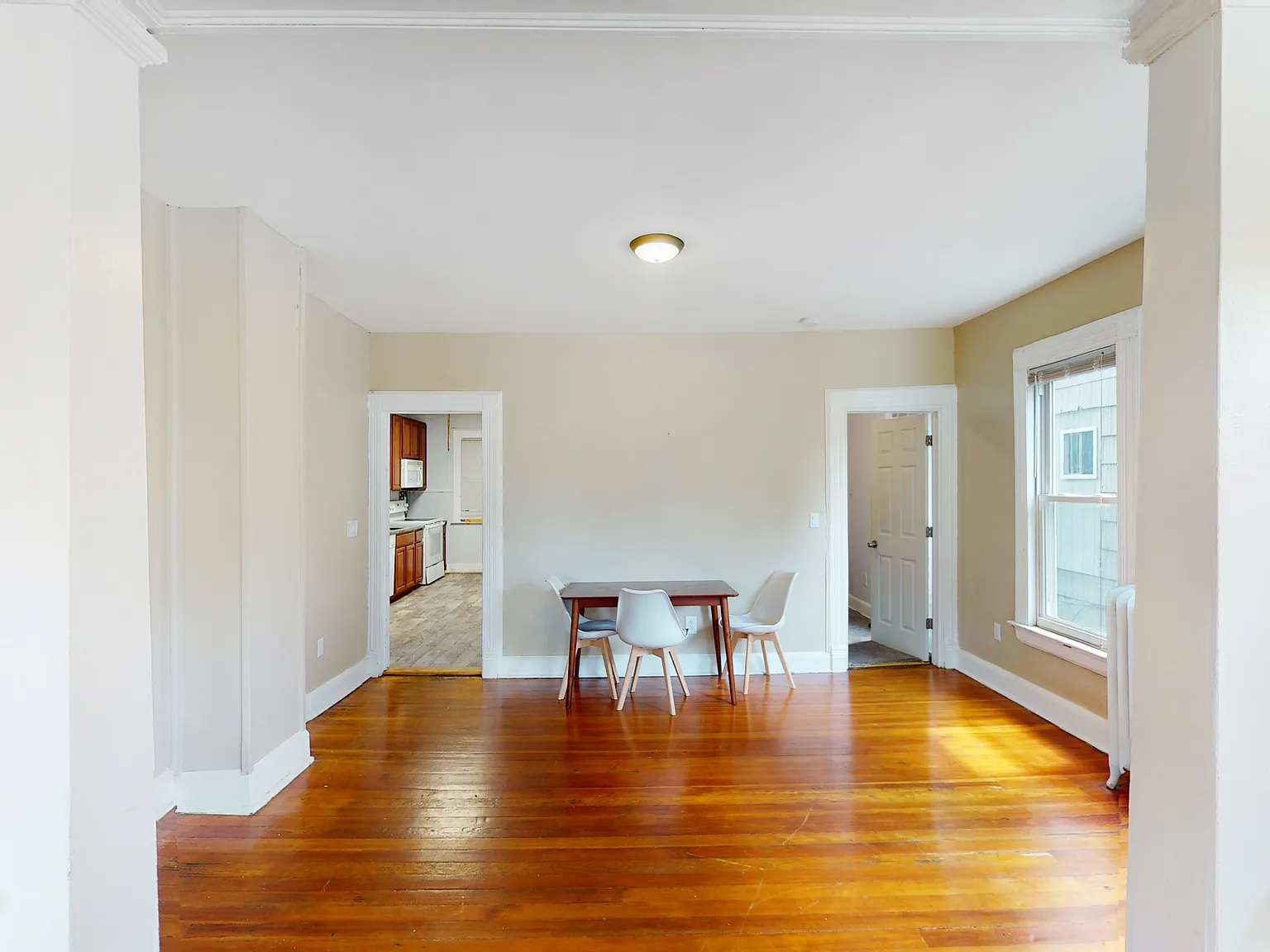 2 bed, $1,300 — Photo 3