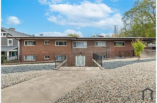 2308 Wayne Ave Photo 1