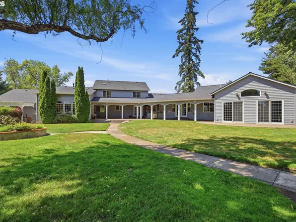161 River Club Dr, Roseburg, OR 97471
