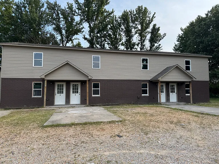 1004 E Garland St #0 — Photo 1