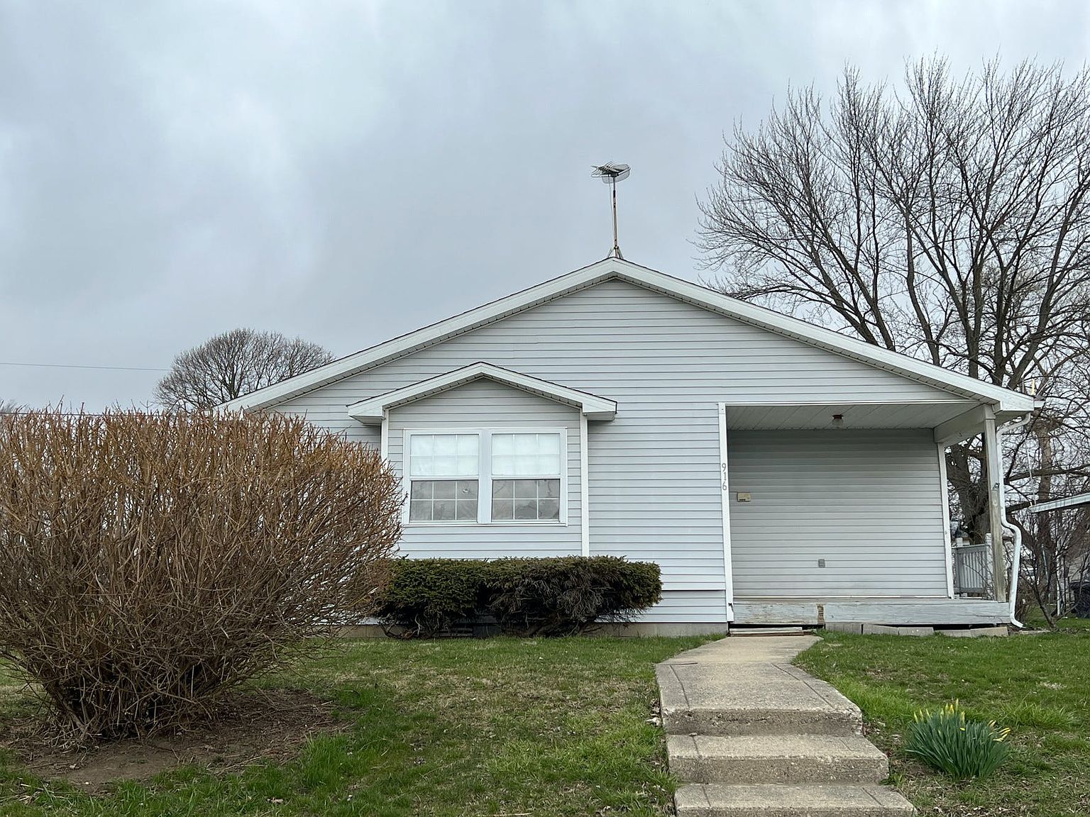 916 E Dixon St, Kokomo, IN 46901 Zillow