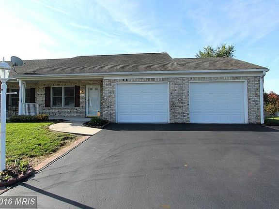 2nd image of 711 Naples Dr