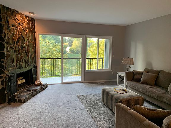 3rd image of 1500 Lake Park Dr SW APT 5