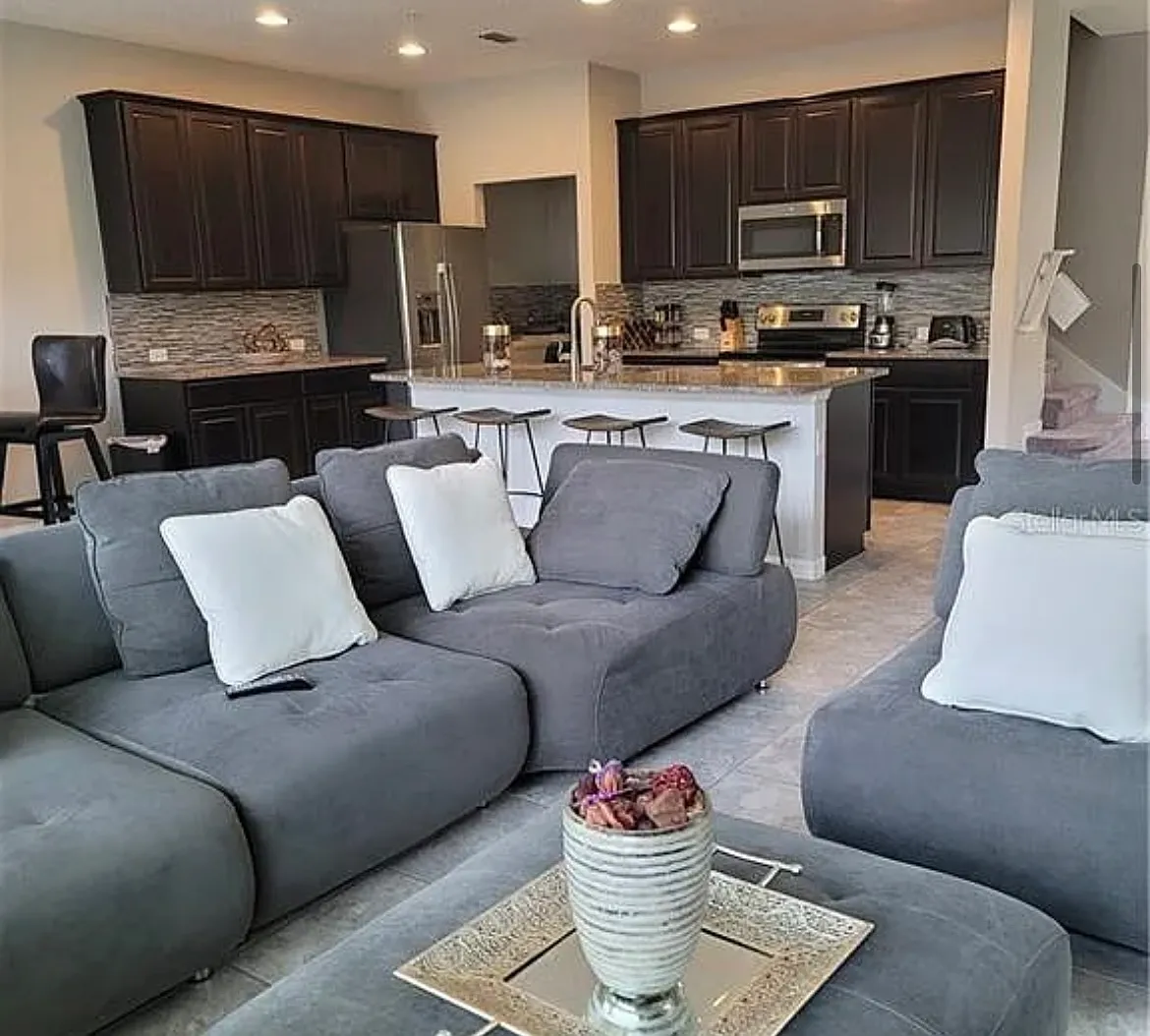 1157 Palma Verde Pl — Photo 2