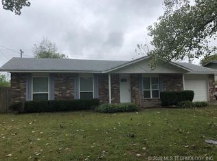 913 Walnut St, Claremore, OK 74017