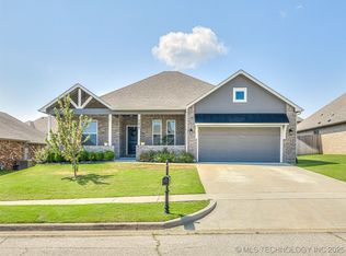 7417 E Jackson St, Broken Arrow, OK 74014