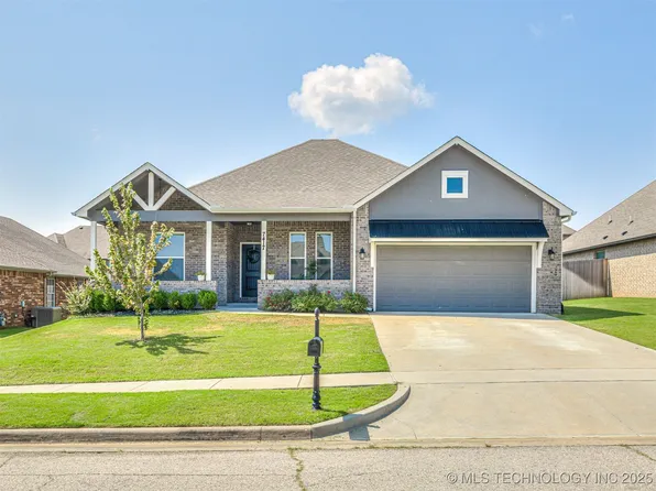 7417 E Jackson St, Broken Arrow, OK 74014