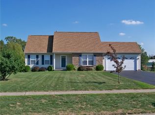 65 Chiswick Dr, Churchville, NY 14428