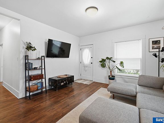 5th image of 5218 Bancroft Ave