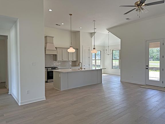 5th image of 9622 Grays Hollow Dr Lot 141