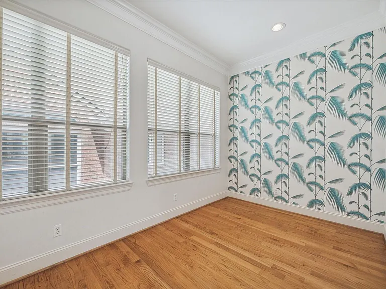 6830 Staffordshire Blvd — Photo 13