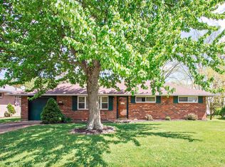 1010 Blossom Heath Rd, Lebanon, OH 45036