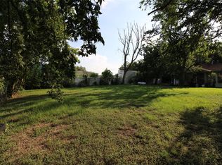 125 Hillsman Ln, Sugar Land, TX 77498