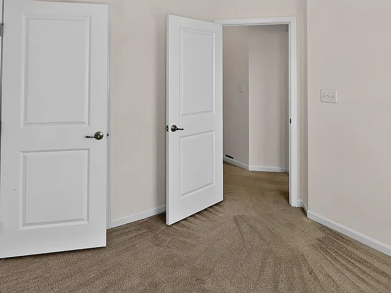 5363 S Center Dr — Photo 27