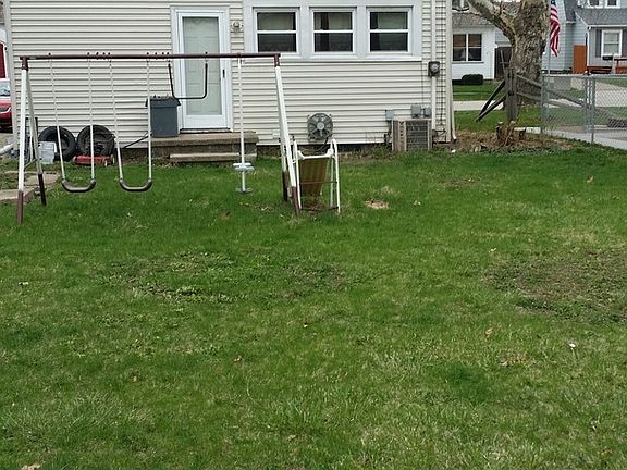 2nd image of 408 Kentucky Ave